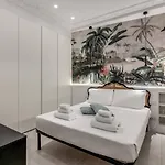 Luxury Flat With Terrace By Historic Center