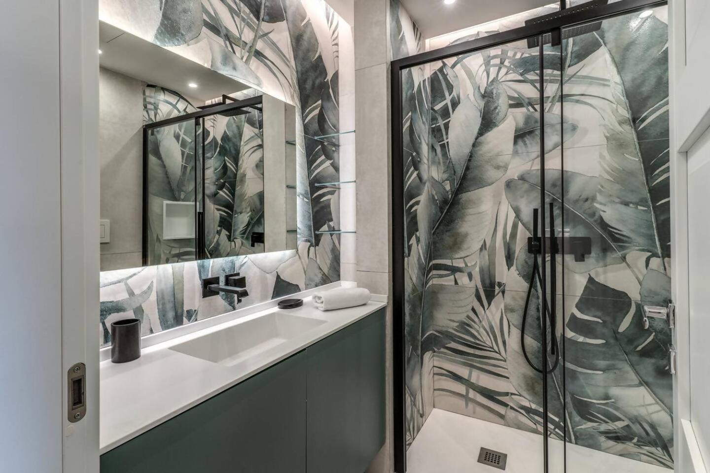 Luxury Flat With Terrace By Historic Center Lägenhet