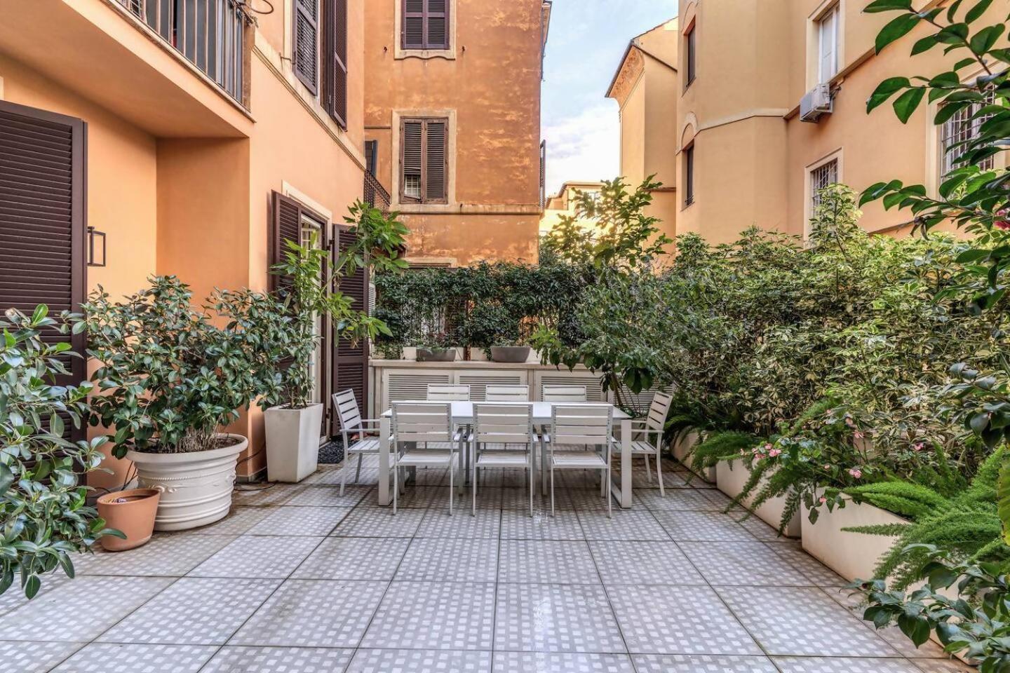 Luxury Flat With Terrace By Historic Center Apartment *