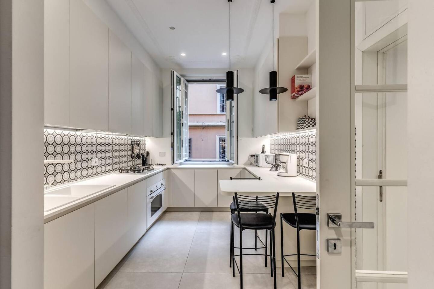 Luxury Flat With Terrace By Historic Center Lägenhet