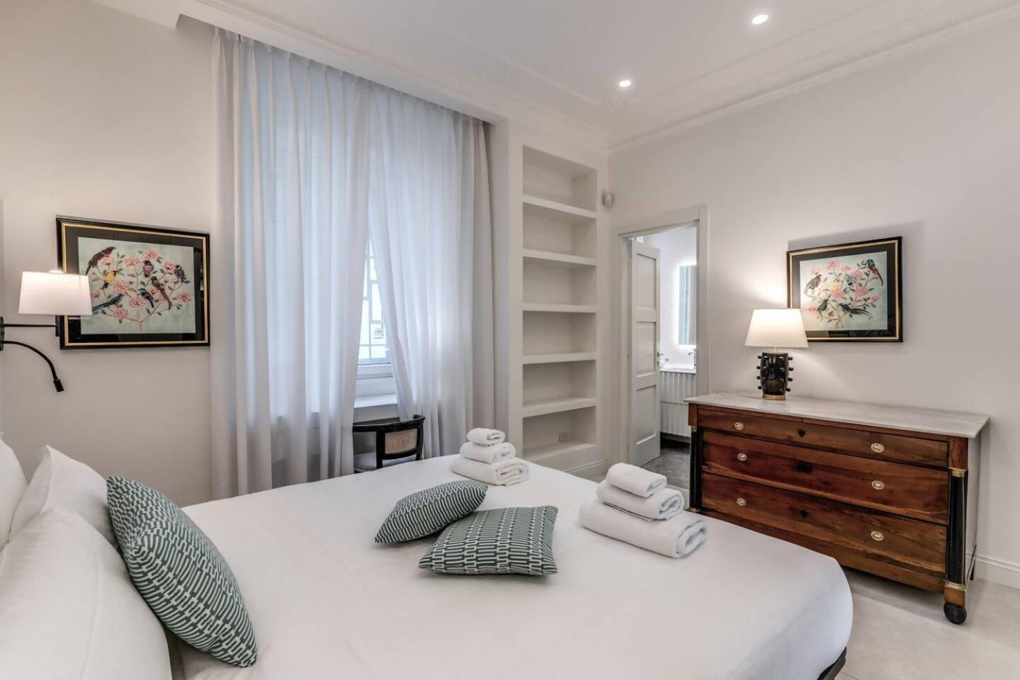 Lägenhet Luxury Flat With Terrace By Historic Center
