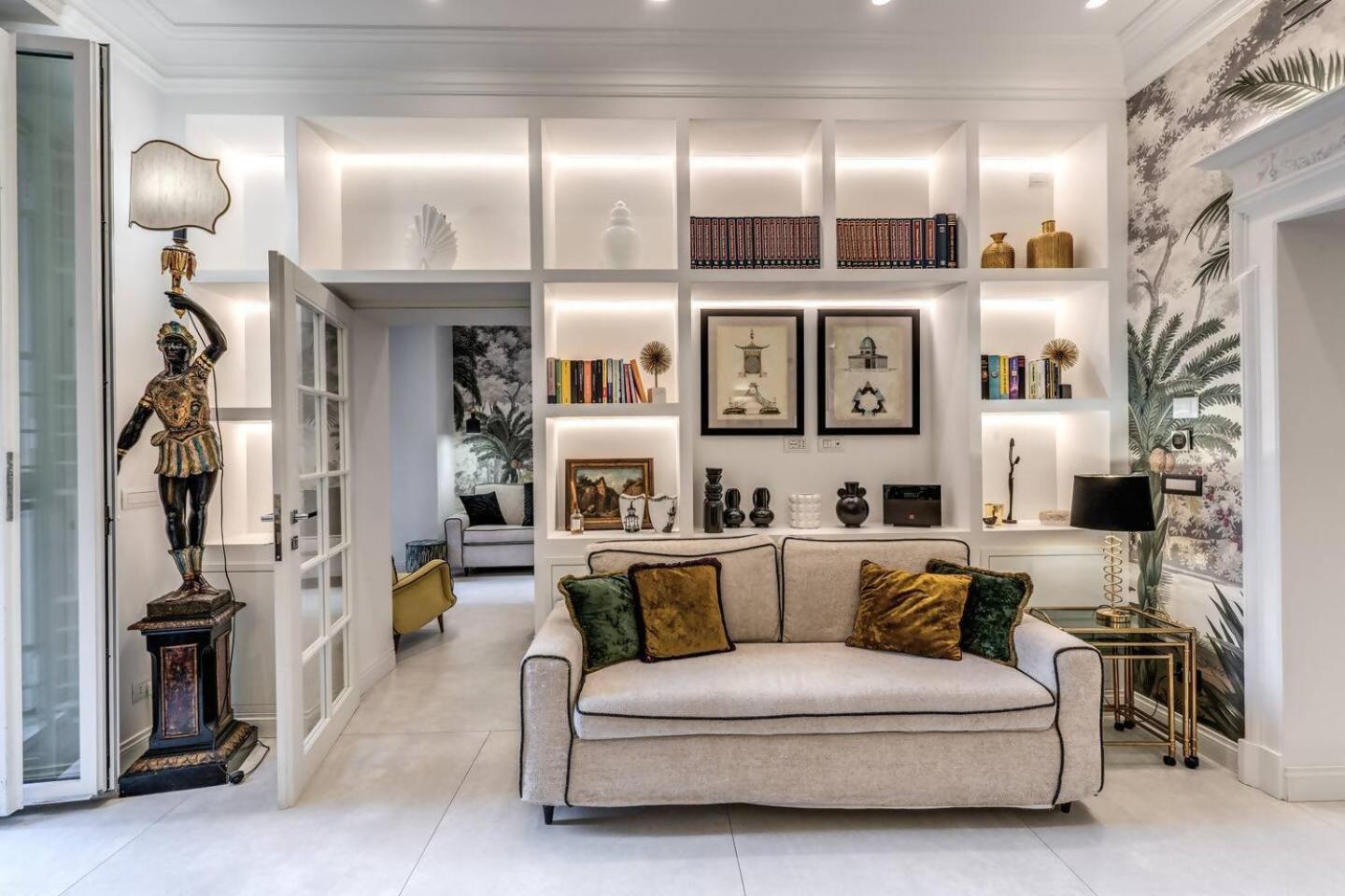 Luxury Flat With Terrace By Historic Center *
